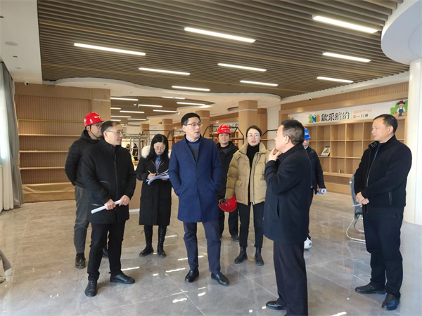 12月12日，洪董，方總陪同王奇勇縣長(zhǎng)一行調(diào)研古徽州核心景區(qū)智能化運(yùn)用管理中心項(xiàng)目。.jpg